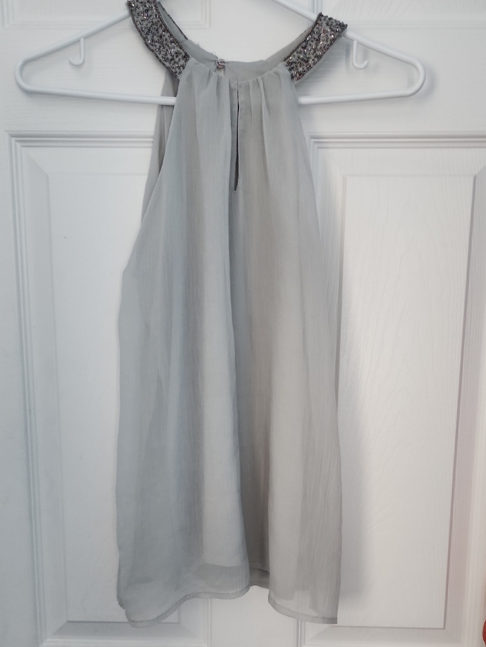 Vero Moda Beaded Neckline Light Gray Top